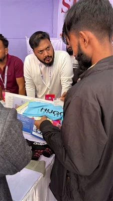 Thaj av Bangladesh tau tshwm sim hauv Dhaka